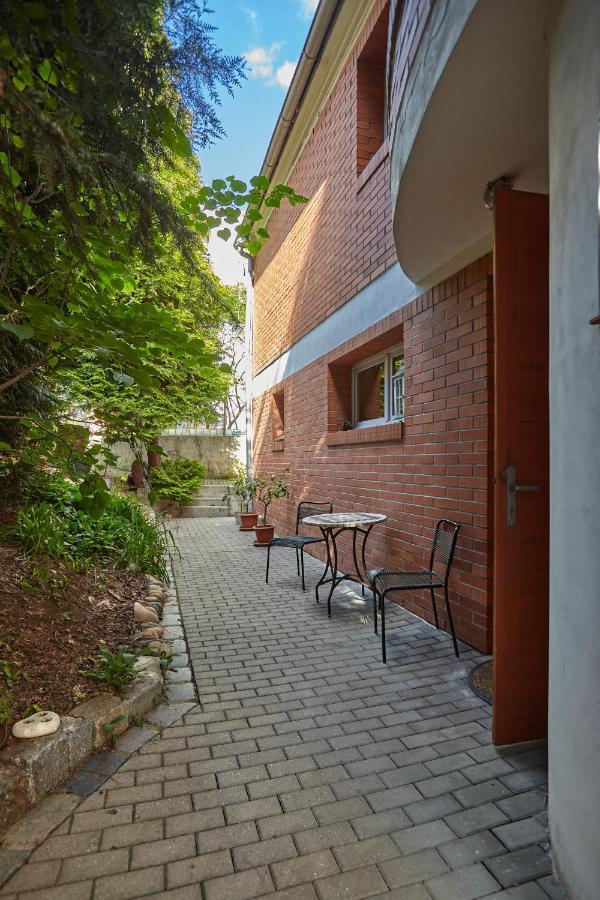 Villa In Bio Garden - You Will Save Money Here Prag Dış mekan fotoğraf